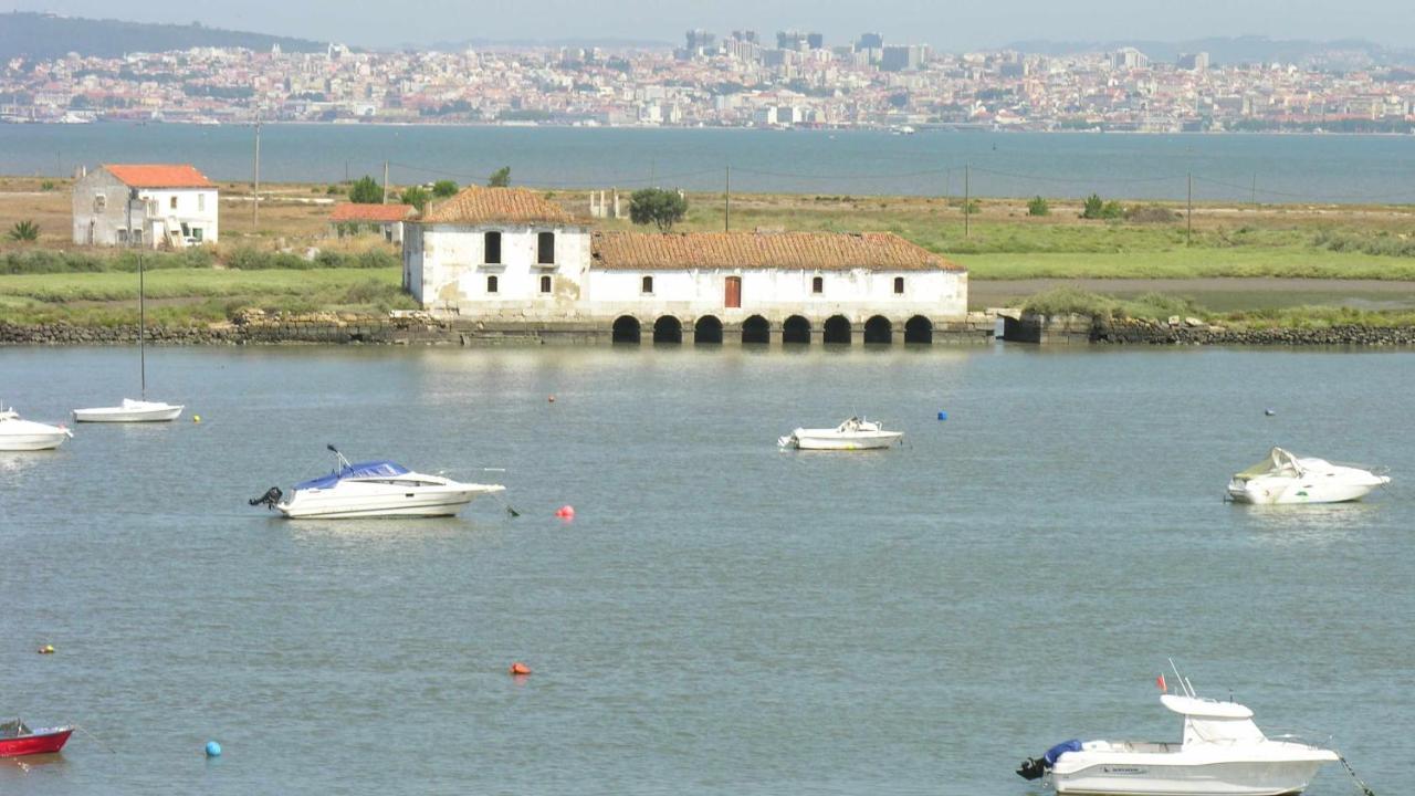 The Boat Apartamento Tematico Seixal  Exterior photo